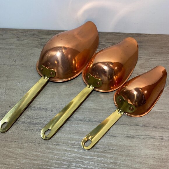 Vintage Solid Copper Measuring Scoops 3 Piece Set Brass Handles Kitchen Decor - Picture 1 of 6